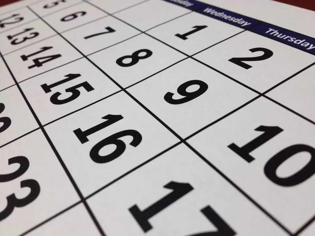 A pictrure showing part of a paper calendar.